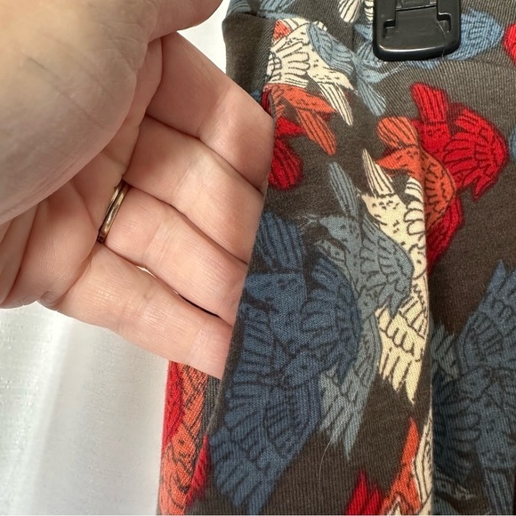New LulaRoe Bird Print A-Line Midi PleatedSkirt Sz L Americana Whimsy Pockets - Picture 2 of 8